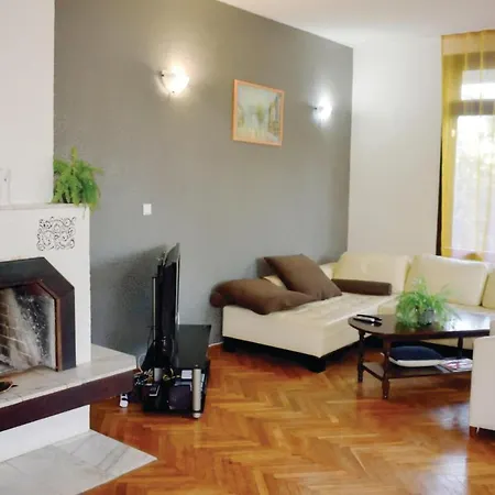 Five-bedroom Holiday In Holiday home