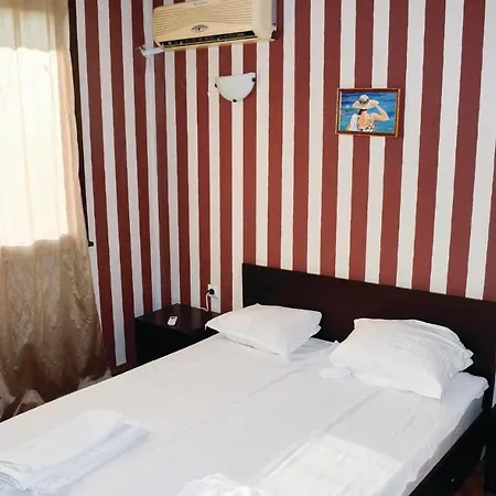 Five-bedroom Holiday In